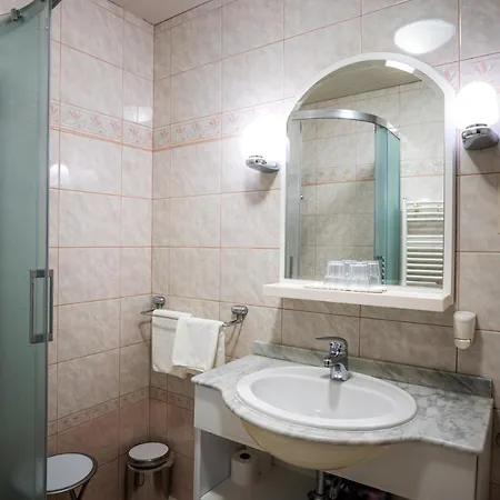 بيت ضيافة Mayer